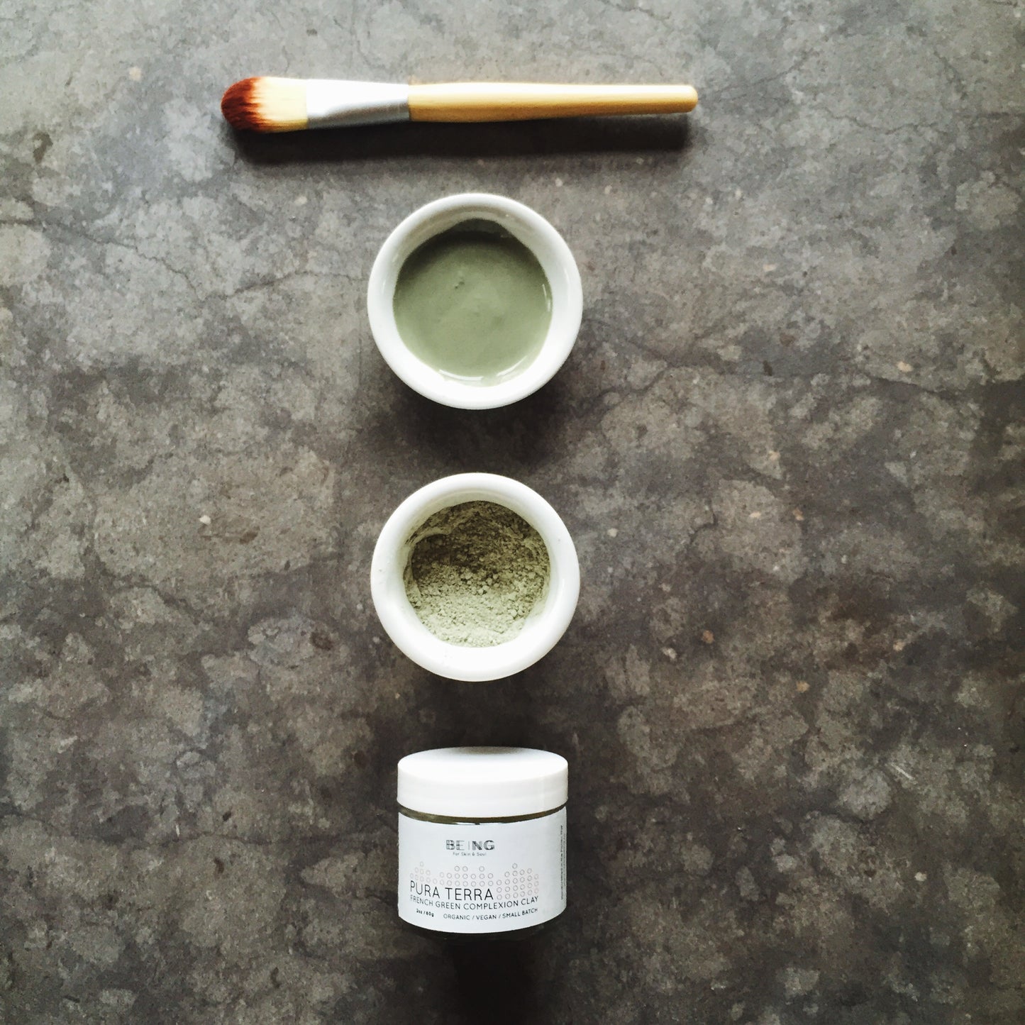 Pura Terra Complexion Clay - LIVE BY BEING